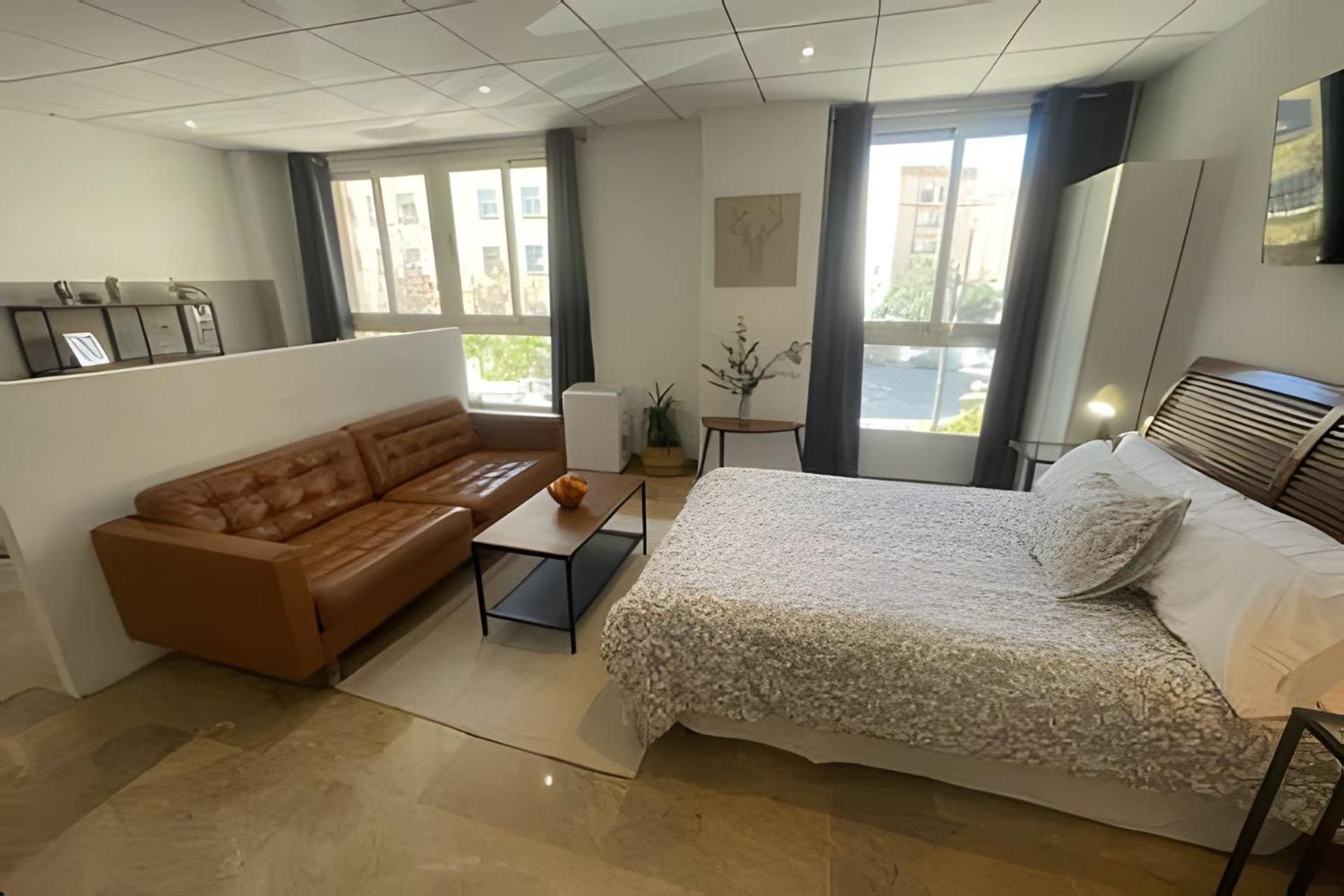 11 Nights Studios Valencia Eksteriør billede